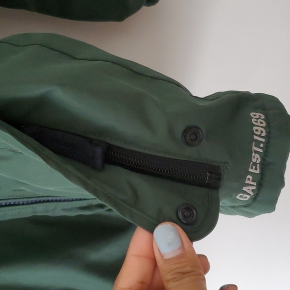 Gap Boys hooded Jacket sz 6-7 - Picture 3 of 12